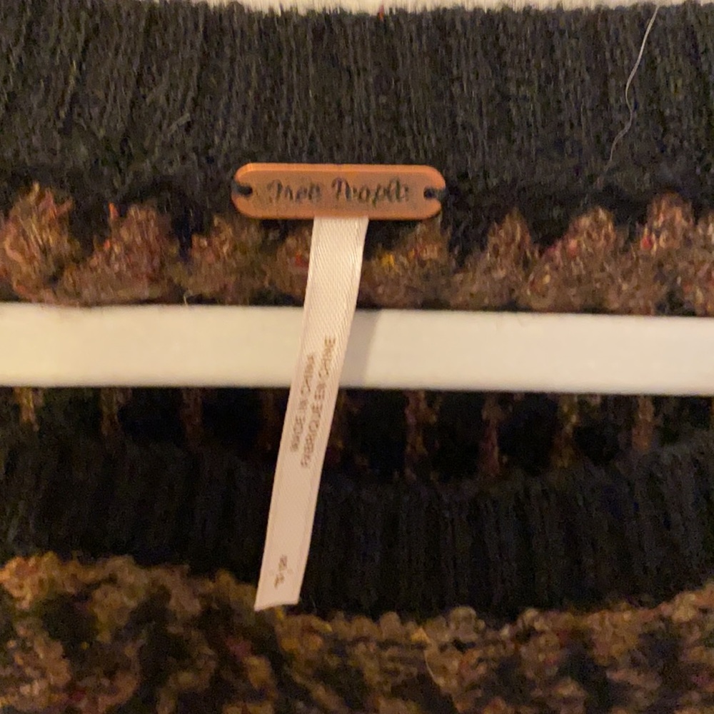 Free People sweater - Picture 2 of 4
